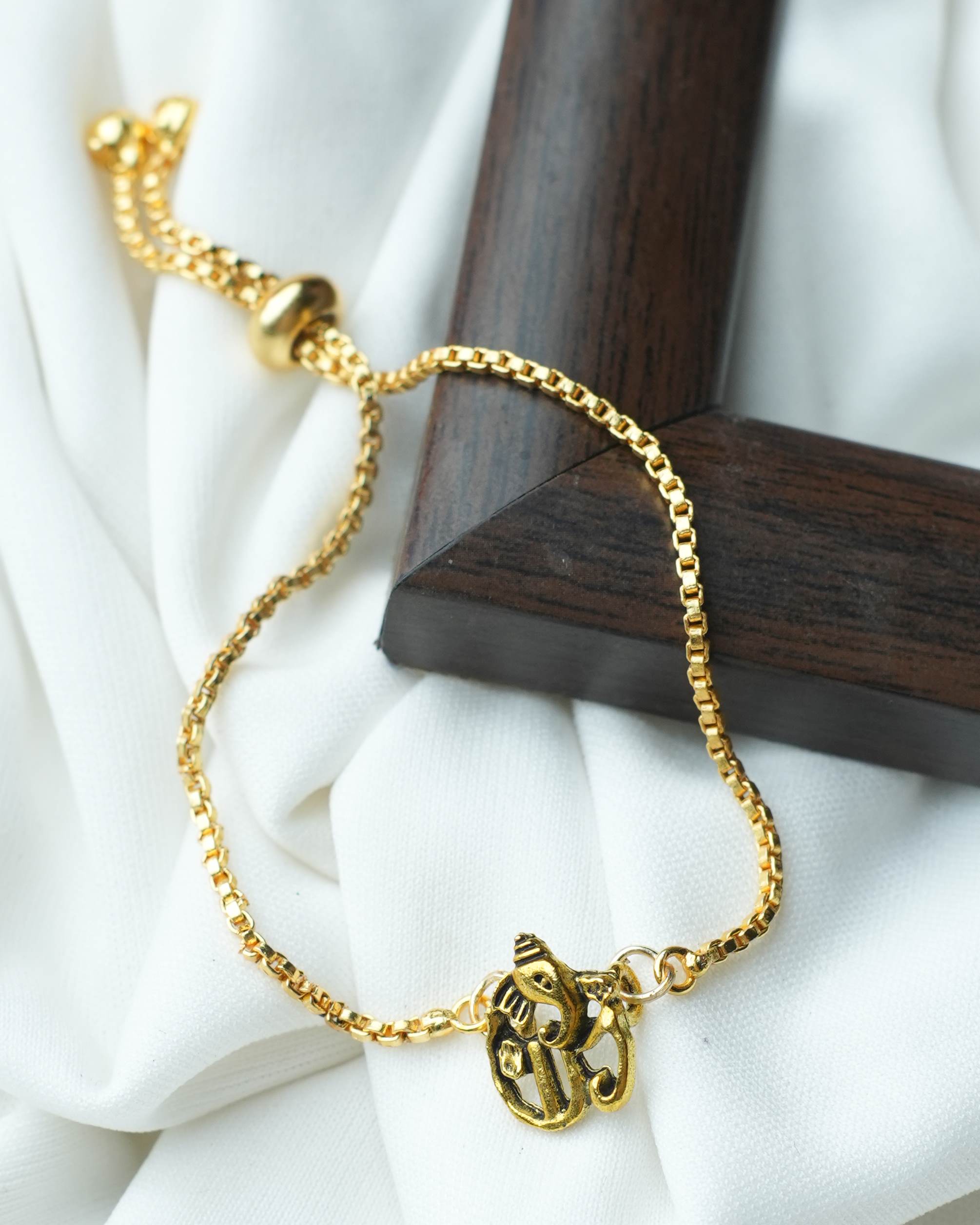 tatva-bracelet-gold-plated-bracelet-with-gold-oxidised-lord-ganesh-bracelets-tatvayog-bracelet